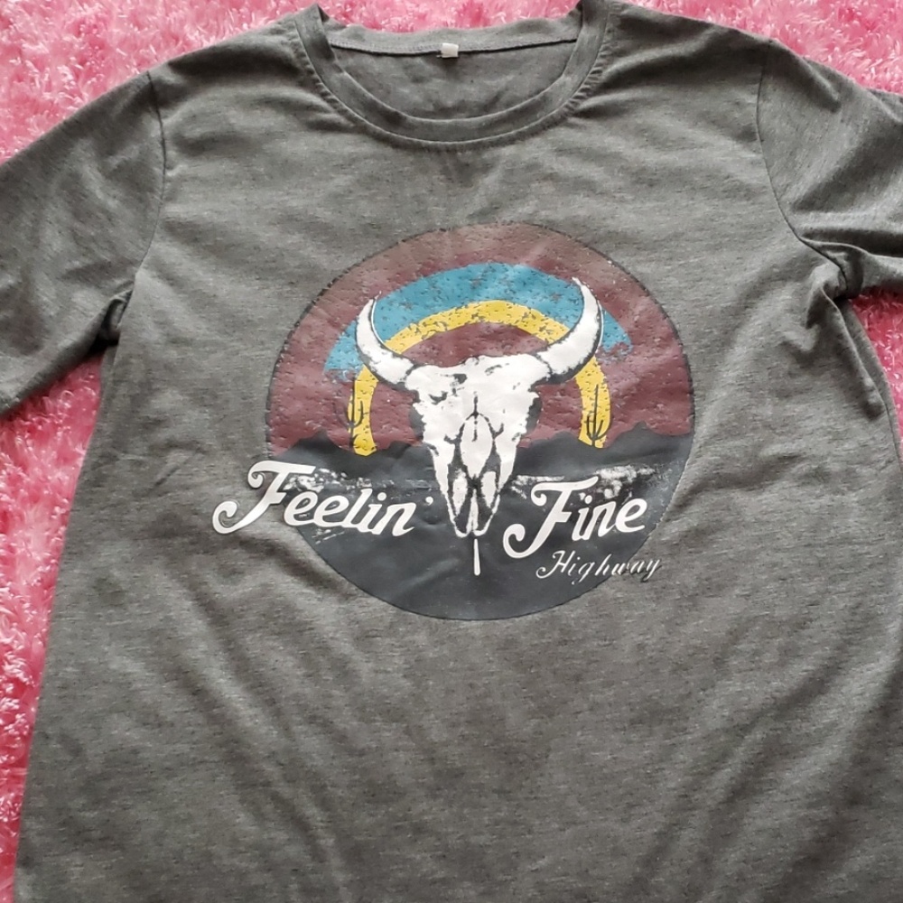 Graphic tee